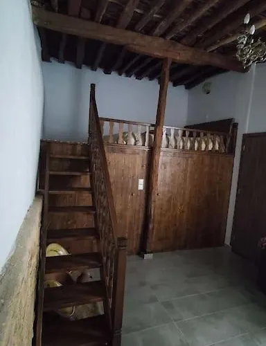 Heliophilia Malona *