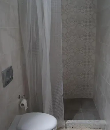 Heliophilia Malona Malona Village