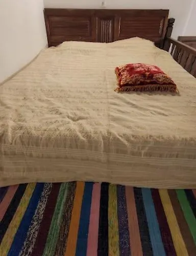 Heliophilia Malona Malona Village